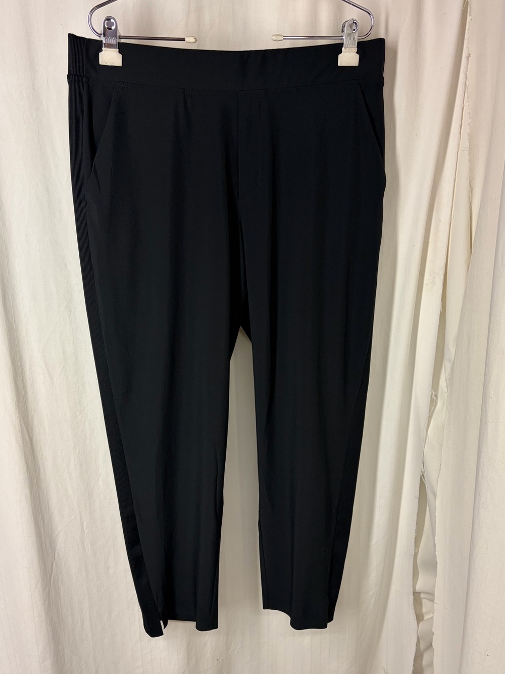 Athleta 16 Brooklyn Ankle Pant Black